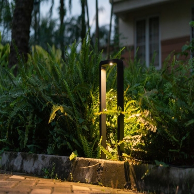 Double Post Garden Light